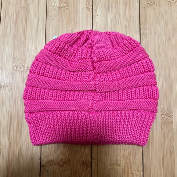 C.C Beanie - Picture 4 of 4